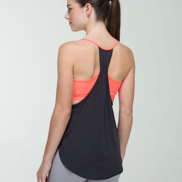 Lululemon Tuck Me In Athletic Yoga Tank in Soot/Very Light Flare - Picture 2 of 12